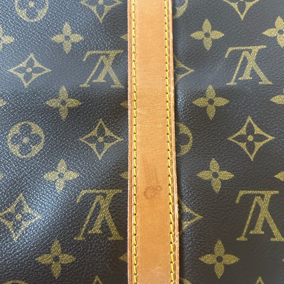 Louis Vuitton Monogram Canvas Keepall 50 Duffel Bag w/Shoulder Strap & Lock/Key - Picture 11 of 17